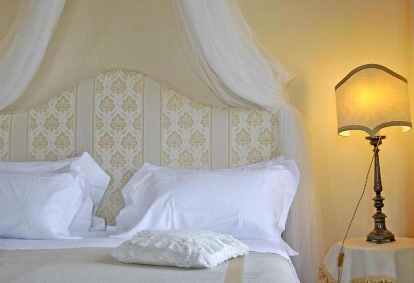 Полулюкс, Villa Cicolina