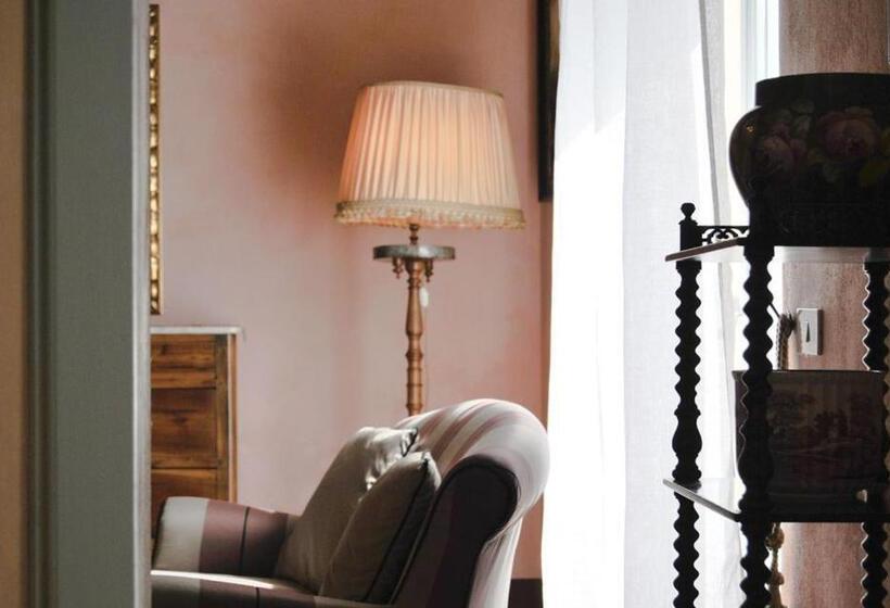 Люкс Сеньор, Villa Cicolina