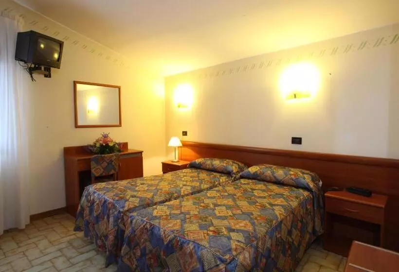 スタンダードルーム, Albergo Alla Campana