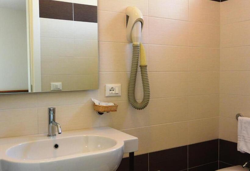 Quarto Estandar, Antoniana