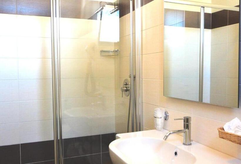 Quarto Triplo Estandar, Antoniana
