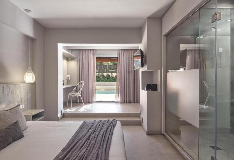 سوییت جونیور, Castelli Hotel Adults Only