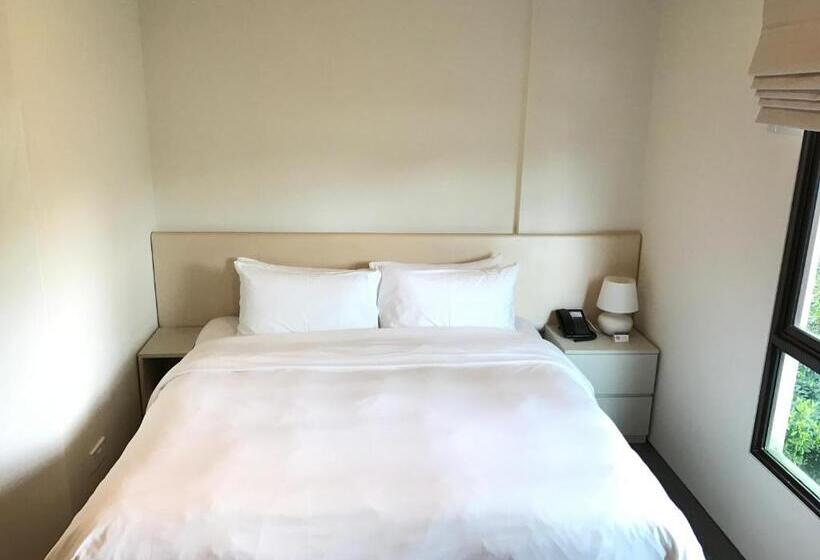 اتاق استاندارد با تخت بزرگ, Changi Cove