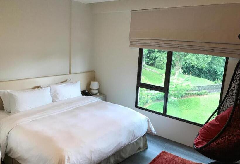 اتاق استاندارد با تخت بزرگ, Changi Cove