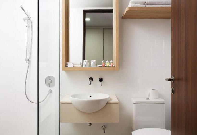 اتاق لوکس با تخت بزرگ, Changi Cove