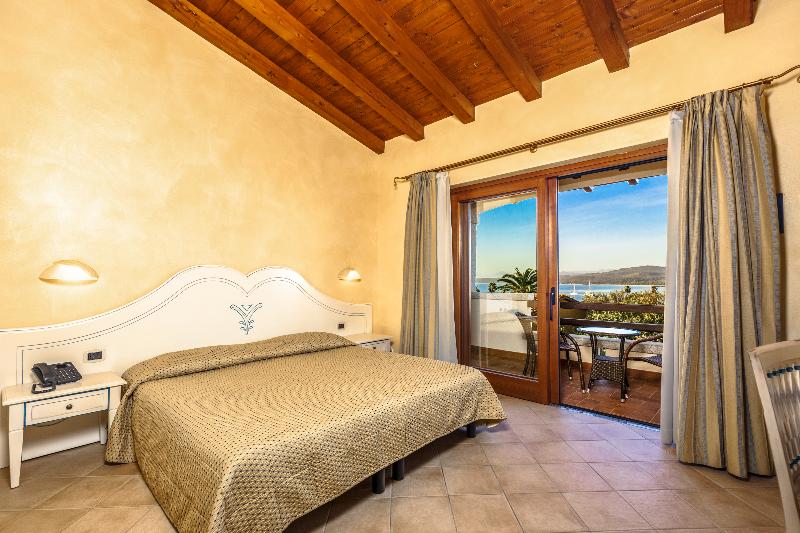 غرفة عائلية مطلّة علي البحر, Club Saraceno   Bovis Hotels