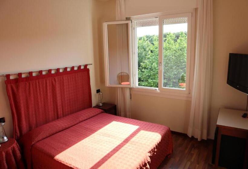 اتاق اکونومی یک تخته, Corallo