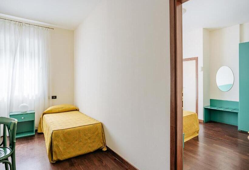 اتاق استاندارد سه نفره, Corallo