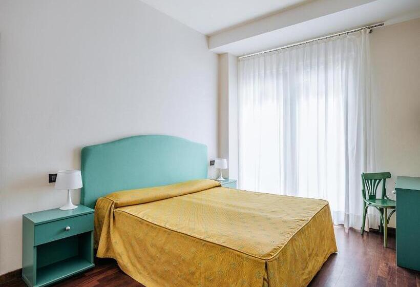 اتاق استاندارد سه نفره, Corallo