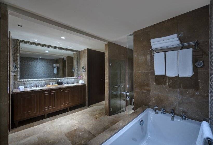 اتاق استاندارد, Crowne Plaza Duqm, An Ihg