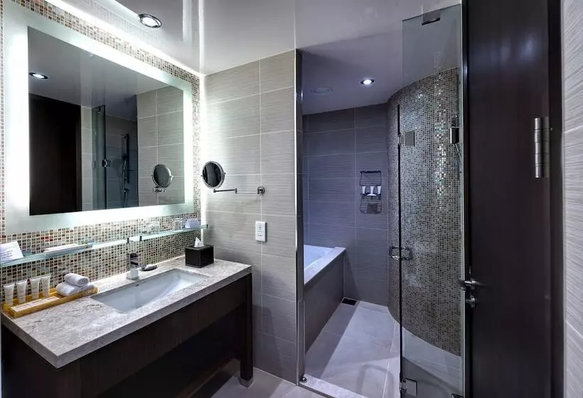 اتاق استاندارد, Crowne Plaza Duqm, An Ihg