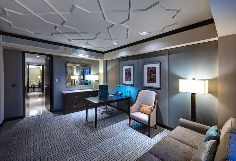 سوئیت رویال, Crowne Plaza Duqm, An Ihg