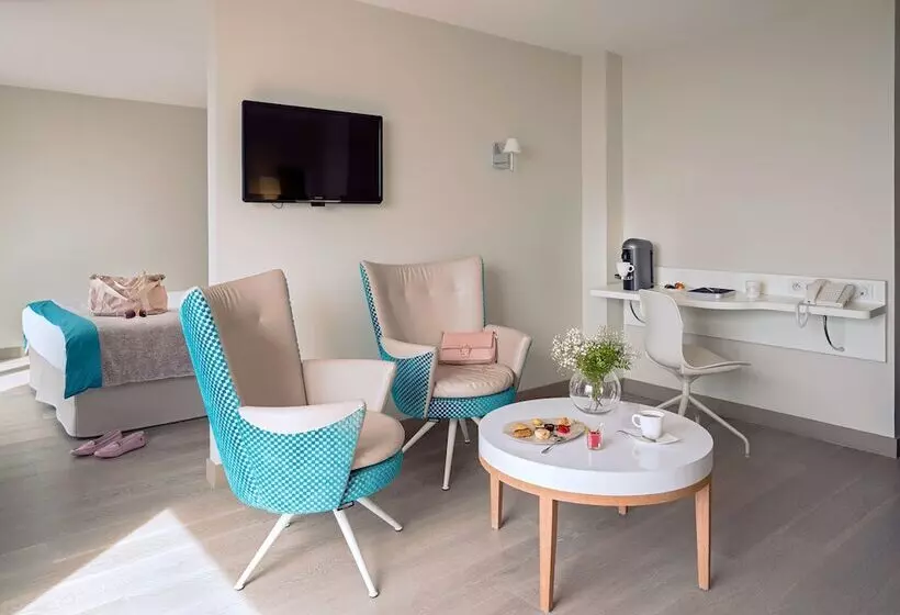 オーシャンビュースイート, De La Baie  Thalassotherapie Previthal