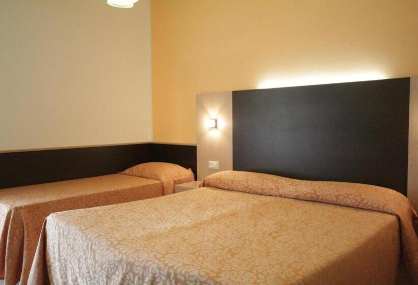 スタンダードトリプルルーム, Dei Tigli