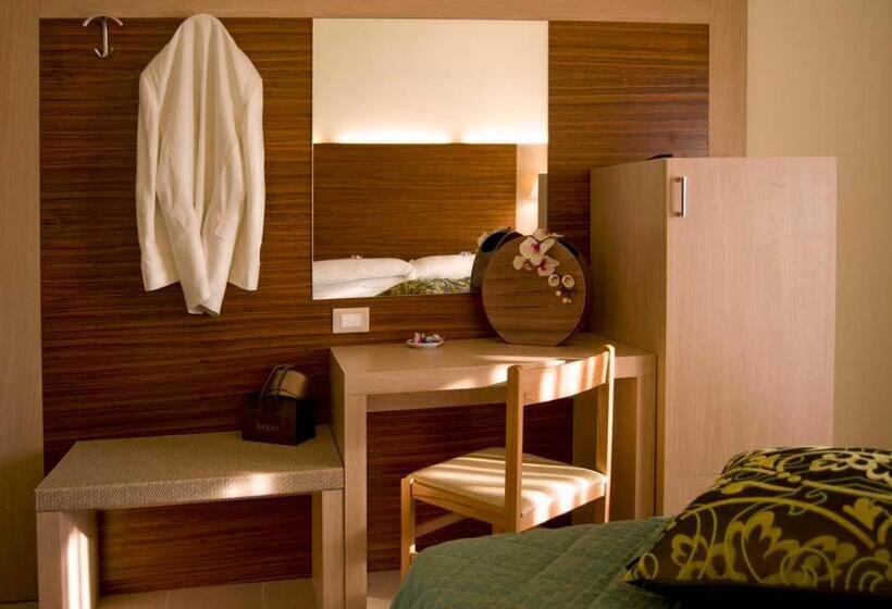 バルコニー付きスタンダードルーム, Dei Tigli