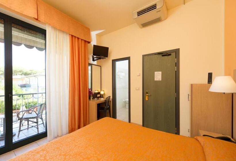 חדר סטנדרט עם מרפסת, Dei Tigli