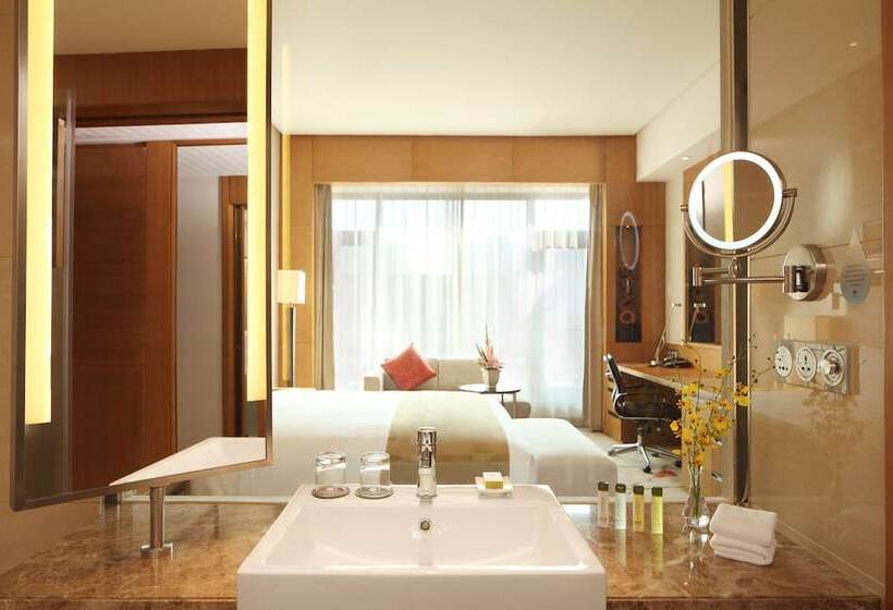 Номер Deluxe с Балконом, Doubletree By Hilton Hotel Jiaxing