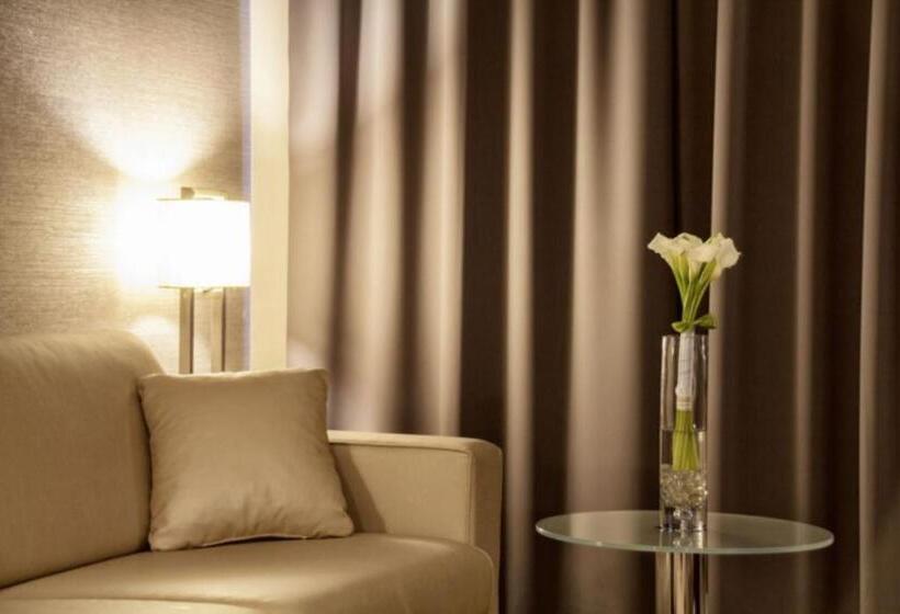 带景观的行政套房, Eto Park Hotel Business & Stadium