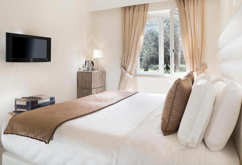 اتاق استاندارد, Europa Grand