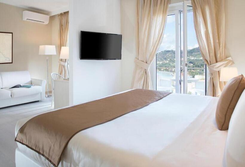 سوییت جونیور, Europa Grand