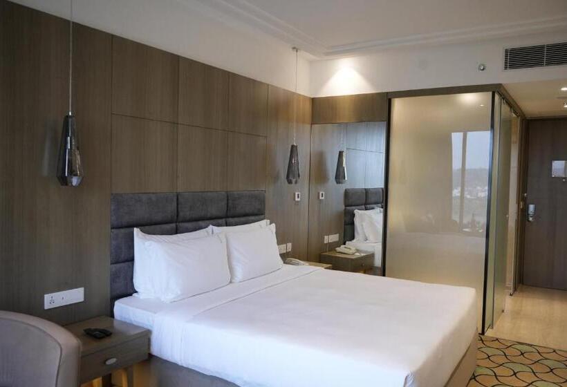 带观景的标准间, Holiday Inn Chandigarh Panchkula, An Ihg