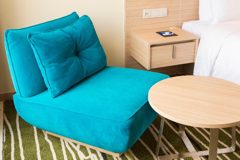 Camera Standard, Holiday Inn Express Semarang Simpang Lima, An Ihg