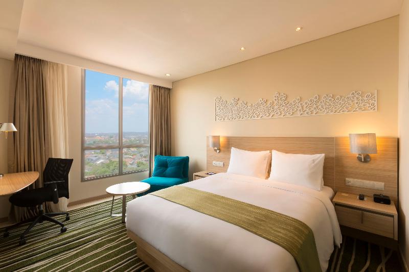 Camera Standard Letto Queen, Holiday Inn Express Semarang Simpang Lima, An Ihg