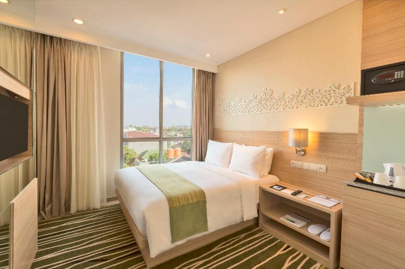 Camera Standard Letto Queen, Holiday Inn Express Semarang Simpang Lima, An Ihg