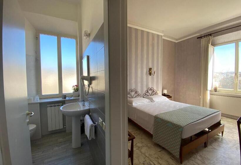 スタンダードルーム, Le Najadi