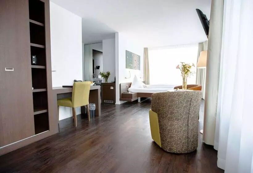 コンフォートルーム, Mercure Chur City West