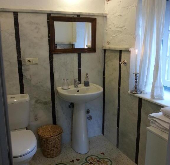 חדר סטנדרט, Nisanyan