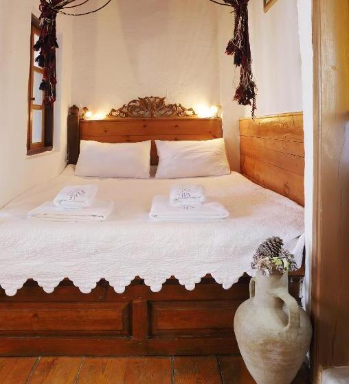 침실 1개 주택, Nisanyan