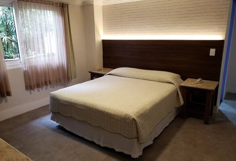 اتاق کلاسیک سه تخته, Pousada Aguas Claras