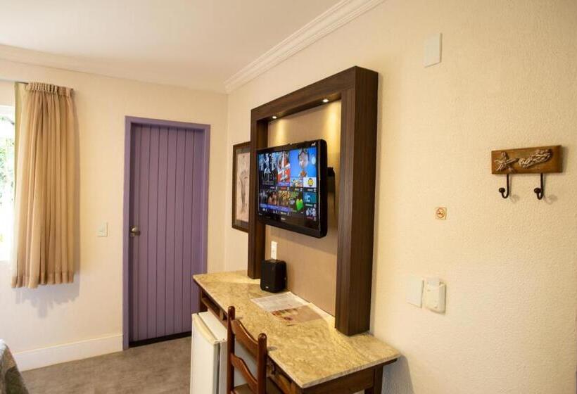 اتاق کلاسیک سه تخته, Pousada Aguas Claras