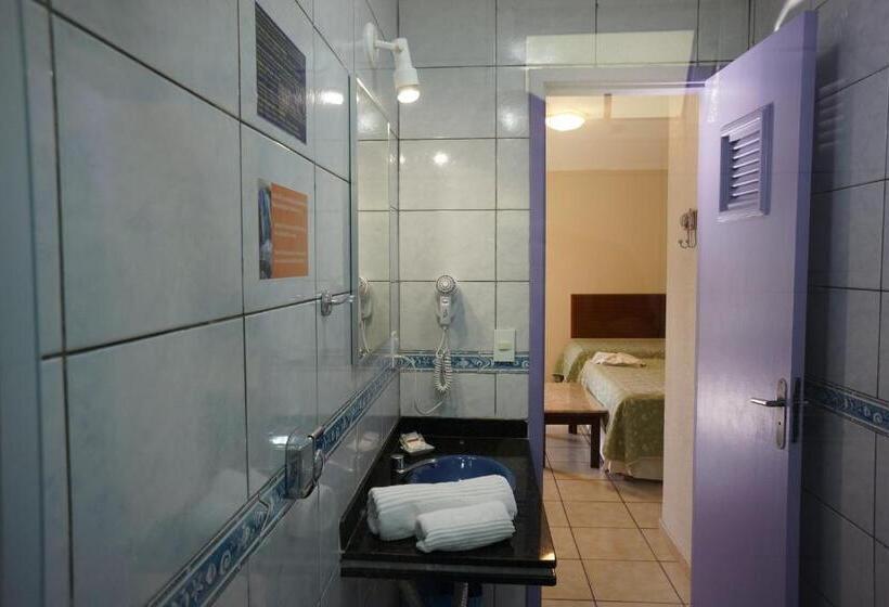 اتاق استاندارد چهار تخته, Pousada Aguas Claras