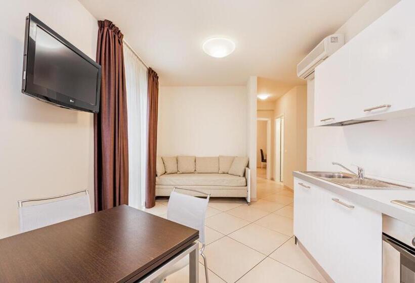 Апартаменты 2 Спальни, & Residence Exclusive