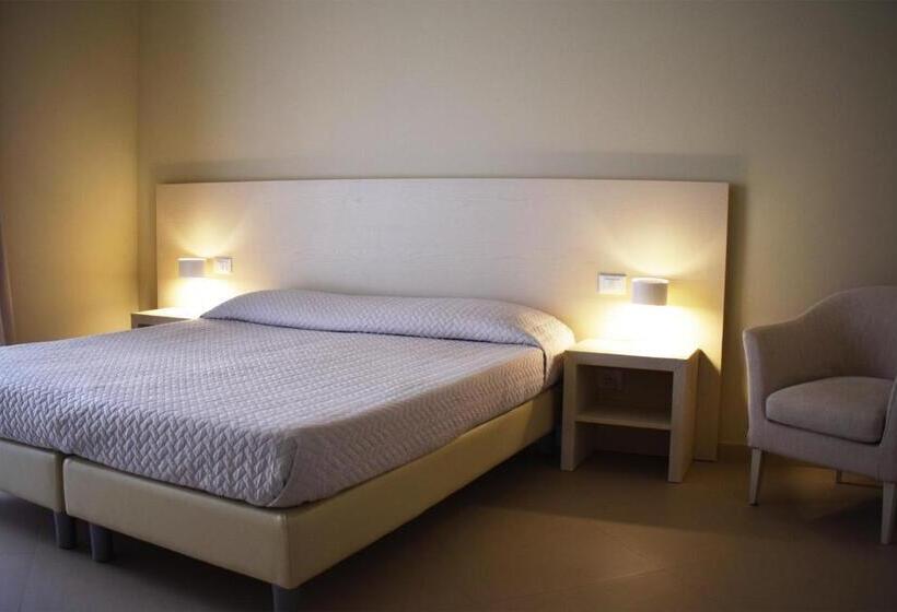 Четырехместный Номер Стандарт, & Residence Exclusive