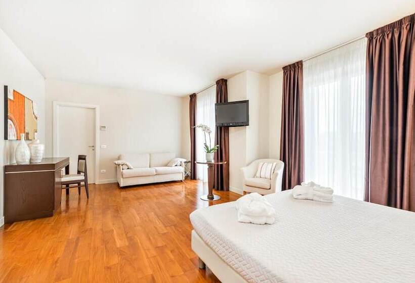 Номер Deluxe, & Residence Exclusive