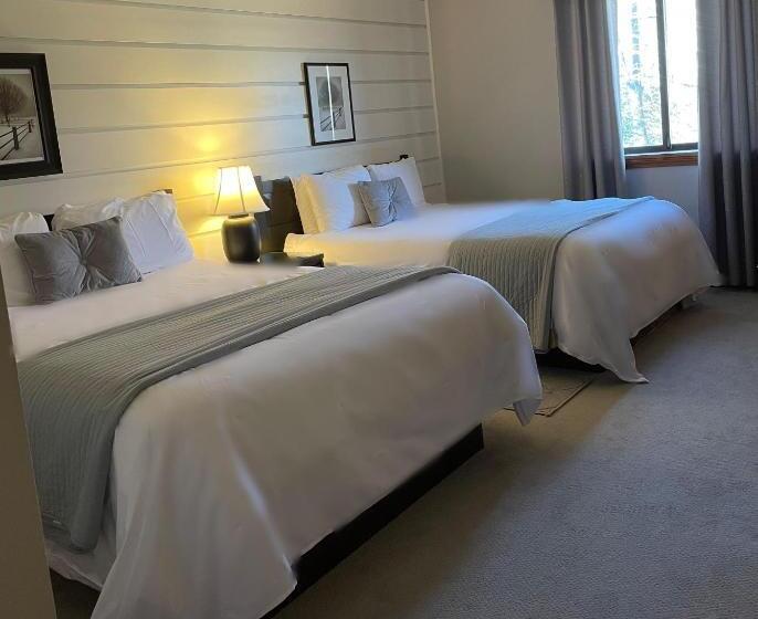 اتاق استاندارد, The Snowed Inn