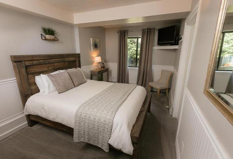 اتاق استاندارد, The Snowed Inn