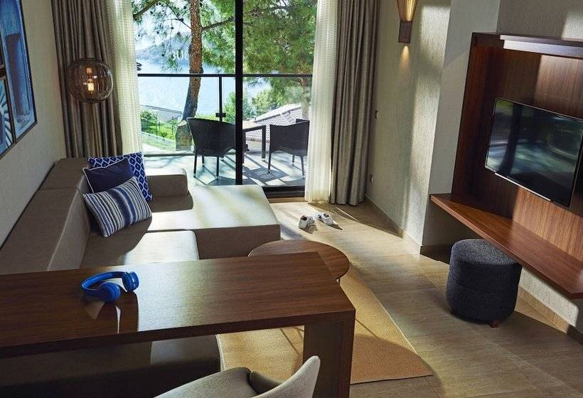 سوییت با چشم‌انداز دریا, Tui Blue Seno   Adults Only