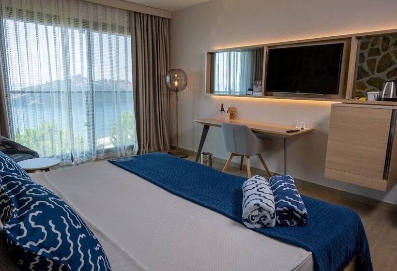 اتاق استاندارد با بالکن و چشمانداز دریا, Tui Blue Seno   Adults Only