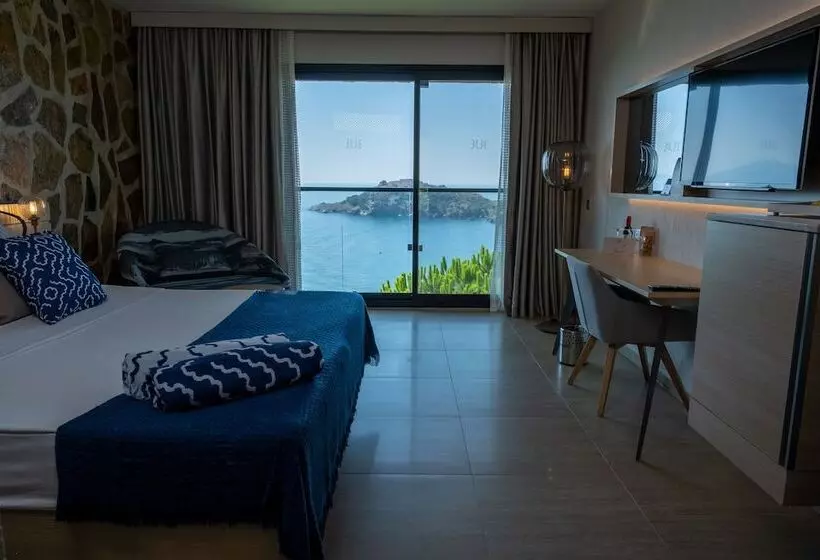 اتاق استاندارد با بالکن و چشم‌انداز دریا, Tui Blue Seno   Adults Only