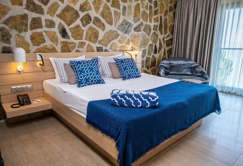 اتاق استاندارد با بالکن و چشم‌انداز دریا, Tui Blue Seno   Adults Only