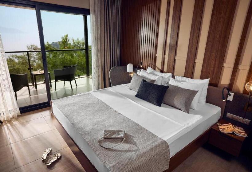 سوییت با چشمانداز دریا, Tui Blue Seno   Adults Only