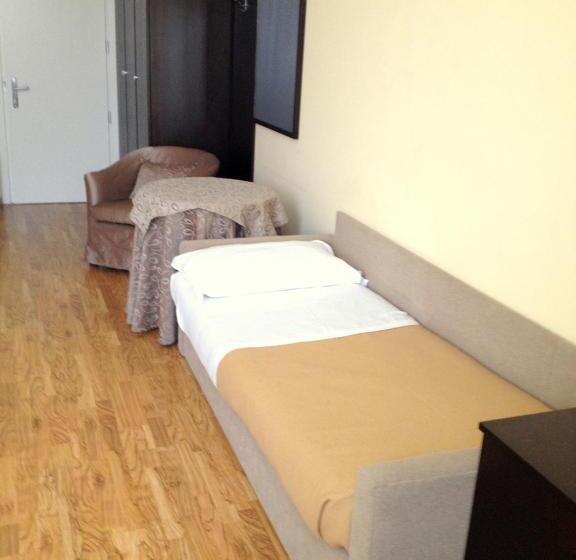 Номер Стандарт Трехместный, Villa Cinzia