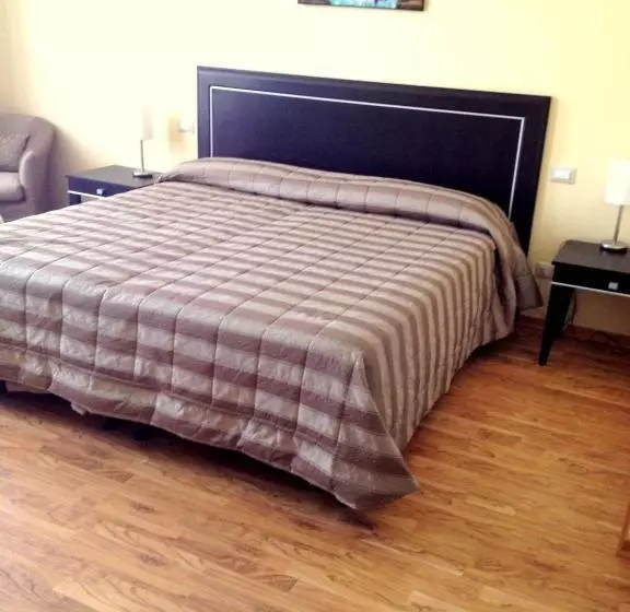 Standard Neljän Hengen Huone, Villa Cinzia