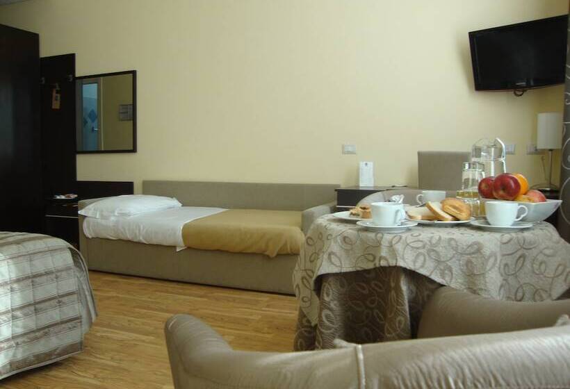 Номер Стандарт Трехместный, Villa Cinzia