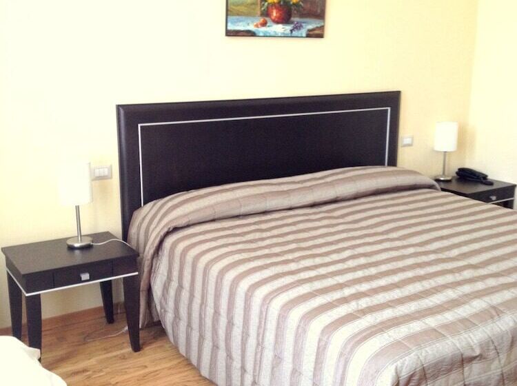 Четырехместный Номер Стандарт, Villa Cinzia