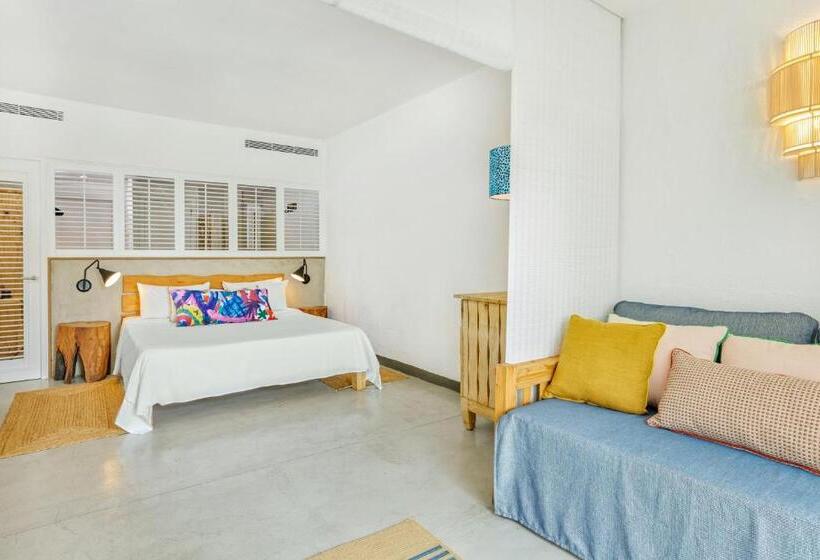 ファミリールーム, Zilwa Attitude